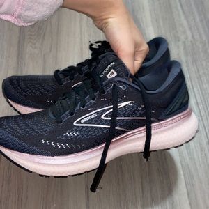 womens  brooks running shoes
